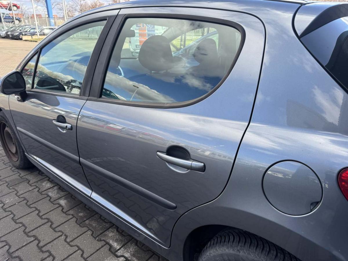 Peugeot 207 original T&uuml;r hinten links KTH Thorium Grau 5-T&uuml;rer Rohbau Bj.2010